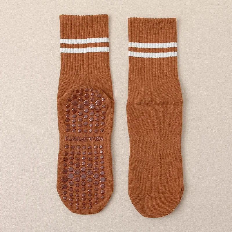 ZÖA Studio Grip Socks™